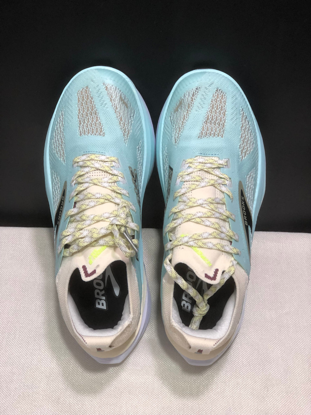 Brooks Hyperion Max 3 Running Shoes, Blue and Cream