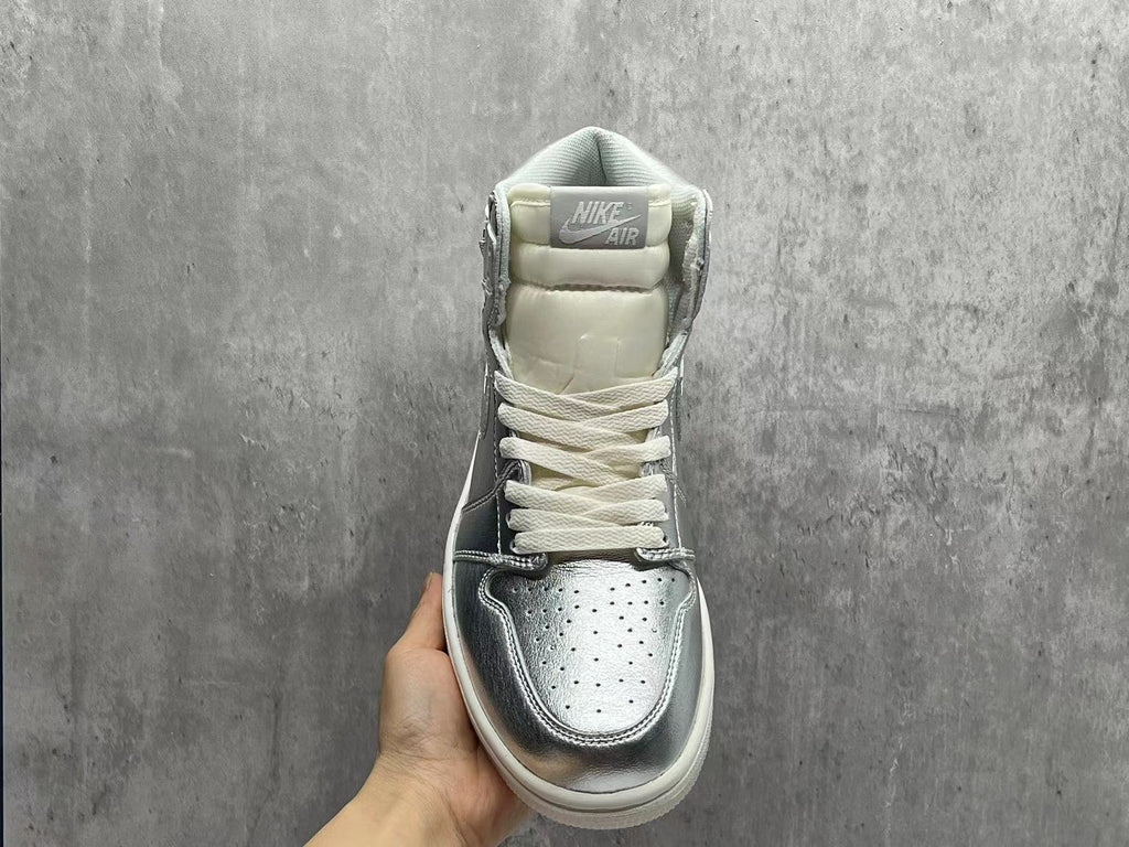 Jordan 1 High Metallic Silver Sneakers