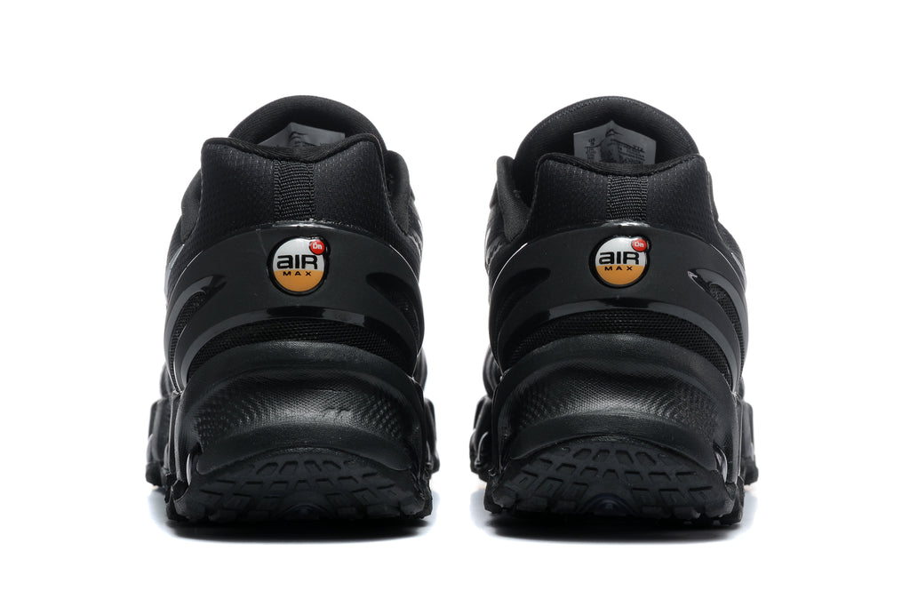 Nike Air Max Black Running-Style Sneakers