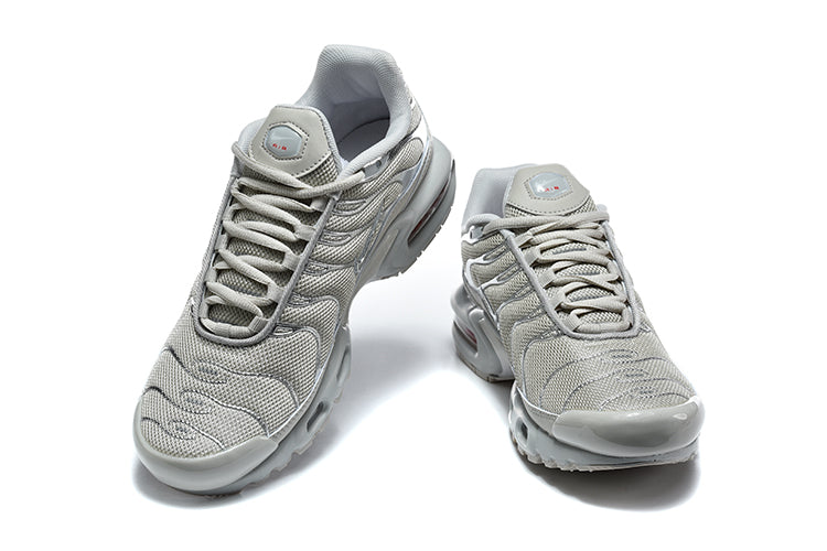 Nike Air Max Plus Light Grey Sneakers FZ0977-001