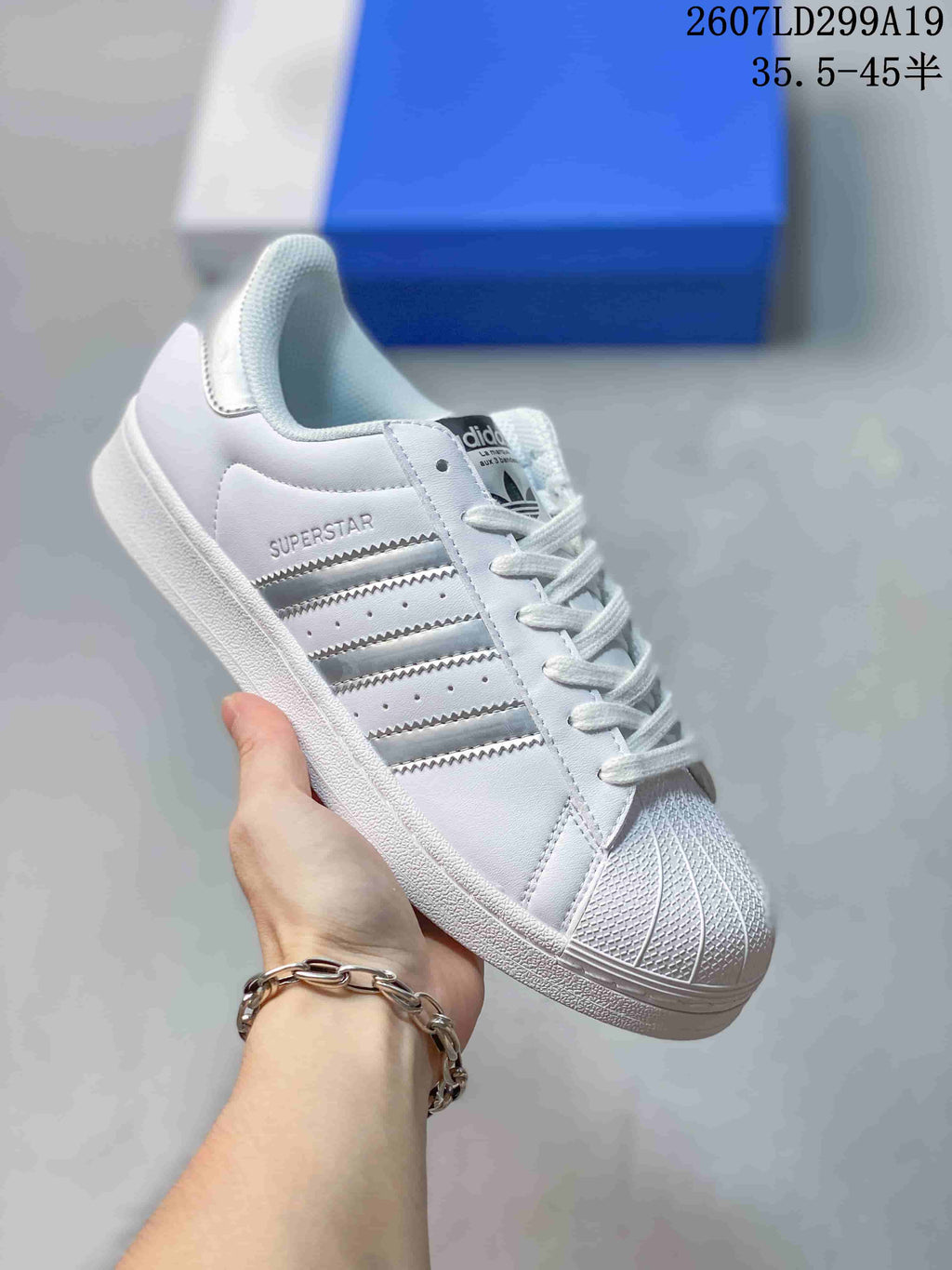 adidas Superstar Shell-Toe Sneakers 2607LD299A19