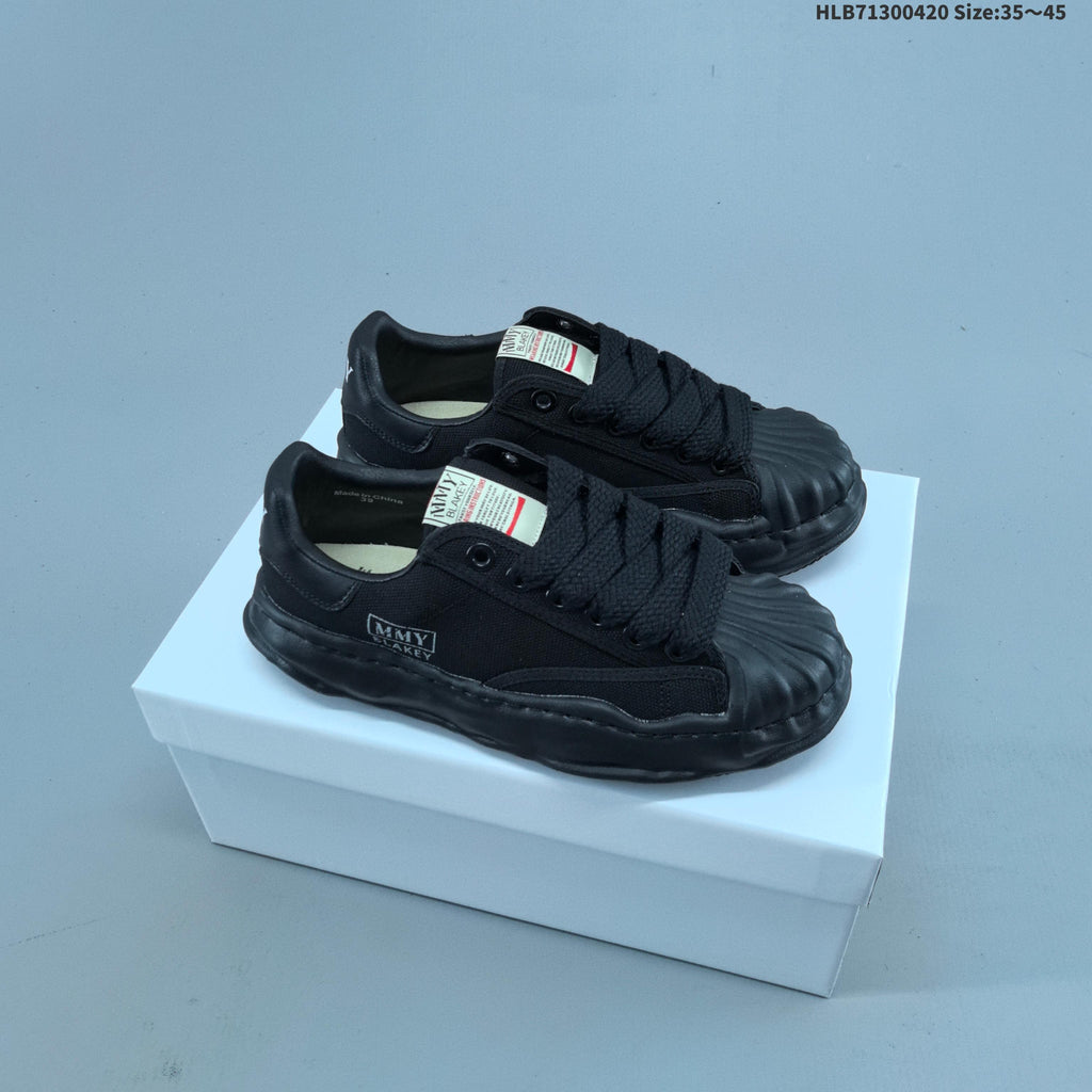 Maison Mihara Yasuhiro Original Sole Low-Top Sneakers