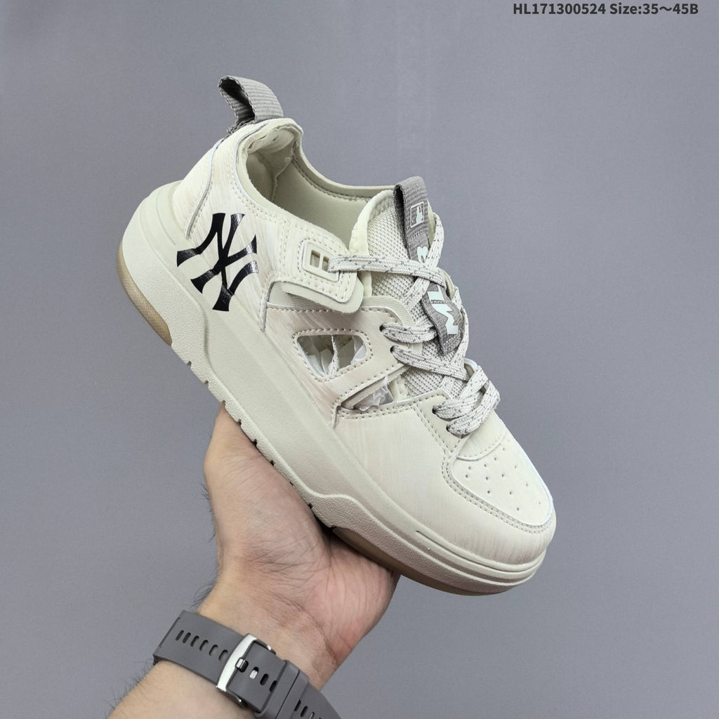 New York Yankees Low-Top Platform Sneakers, White