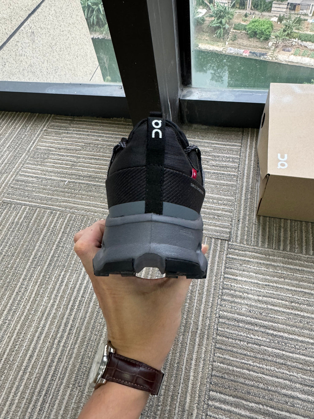 On Cloud 5 AP-4 Black Running-Style Sneakers
