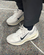 Nike Vomero 18 Running Shoes HM6803-101, Beige