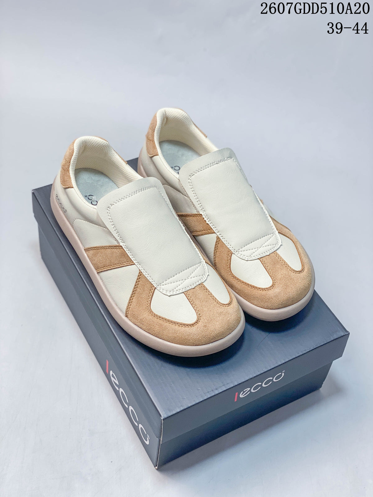 ECCO Women's Casual Sneakers Cream and Tan 2607GDD510A20