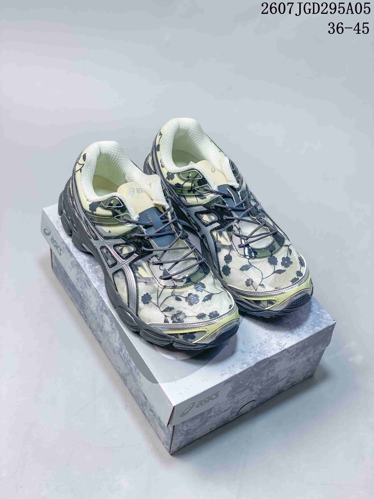 ASICS Gel-Cumulus 16 Floral Sneakers 2607TGD295A05