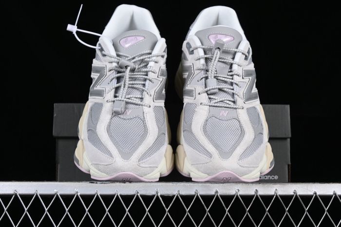 New Balance U9060GM Sneakers in Grey and Lavender