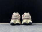 New Balance 9060 U9060EEH Sneakers in Beige and Rose