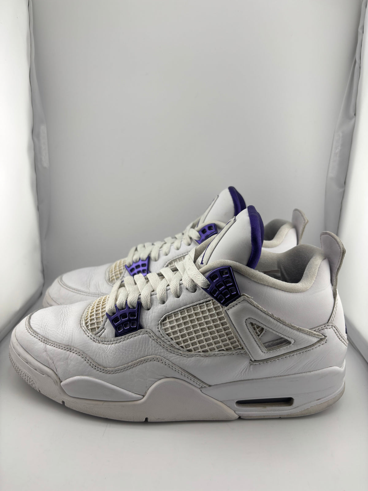 Jordan 4 Retro Metallic Purple