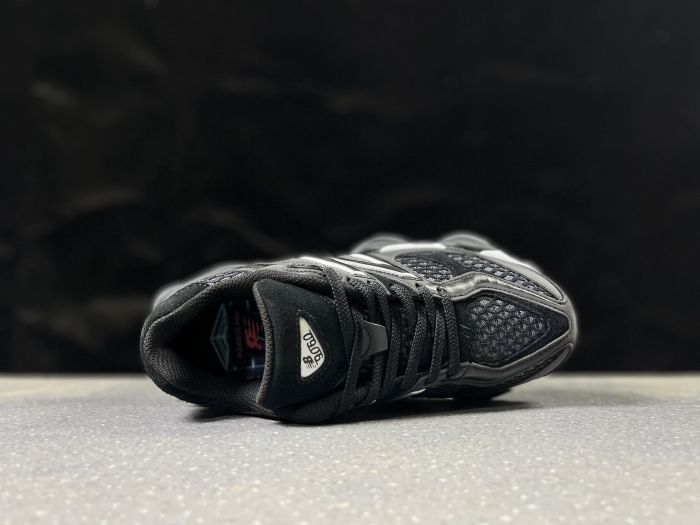 New Balance U9060PNR Sneakers in Black and Gray