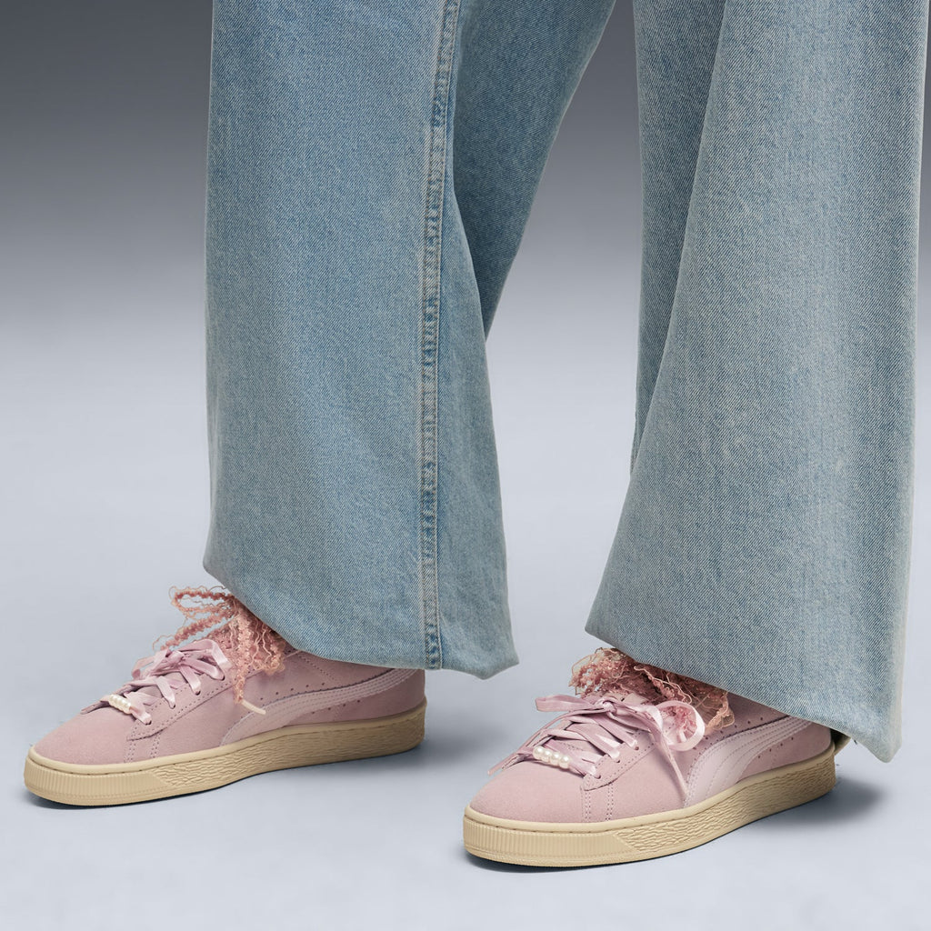 Suede Bloom - Womens
