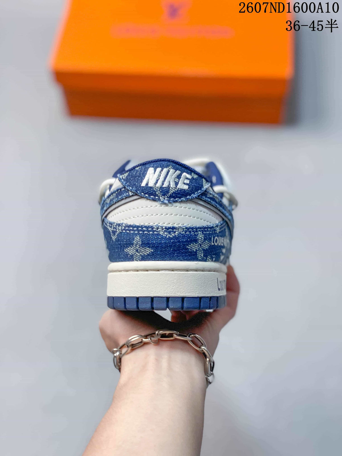 Nike SB Dunk Low Blue and White Low-Top Sneakers