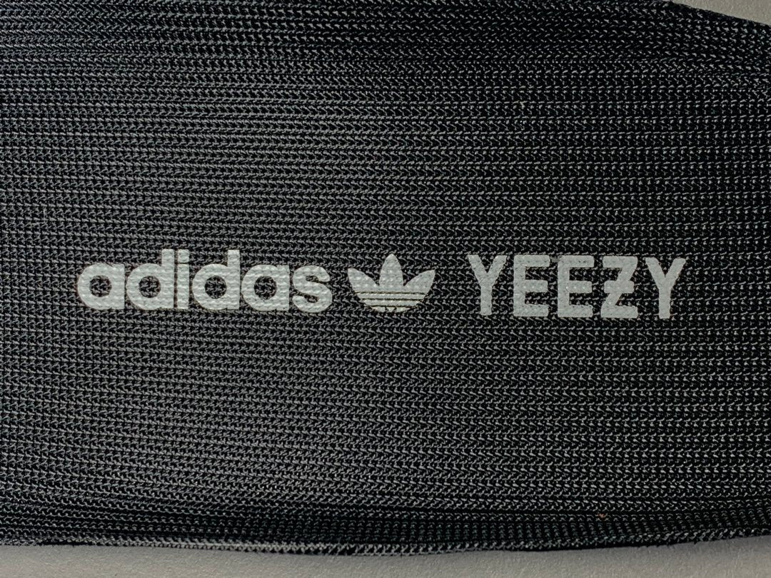 adidas Yeezy Boost 350 V2 Cinder Sneakers FY2903
