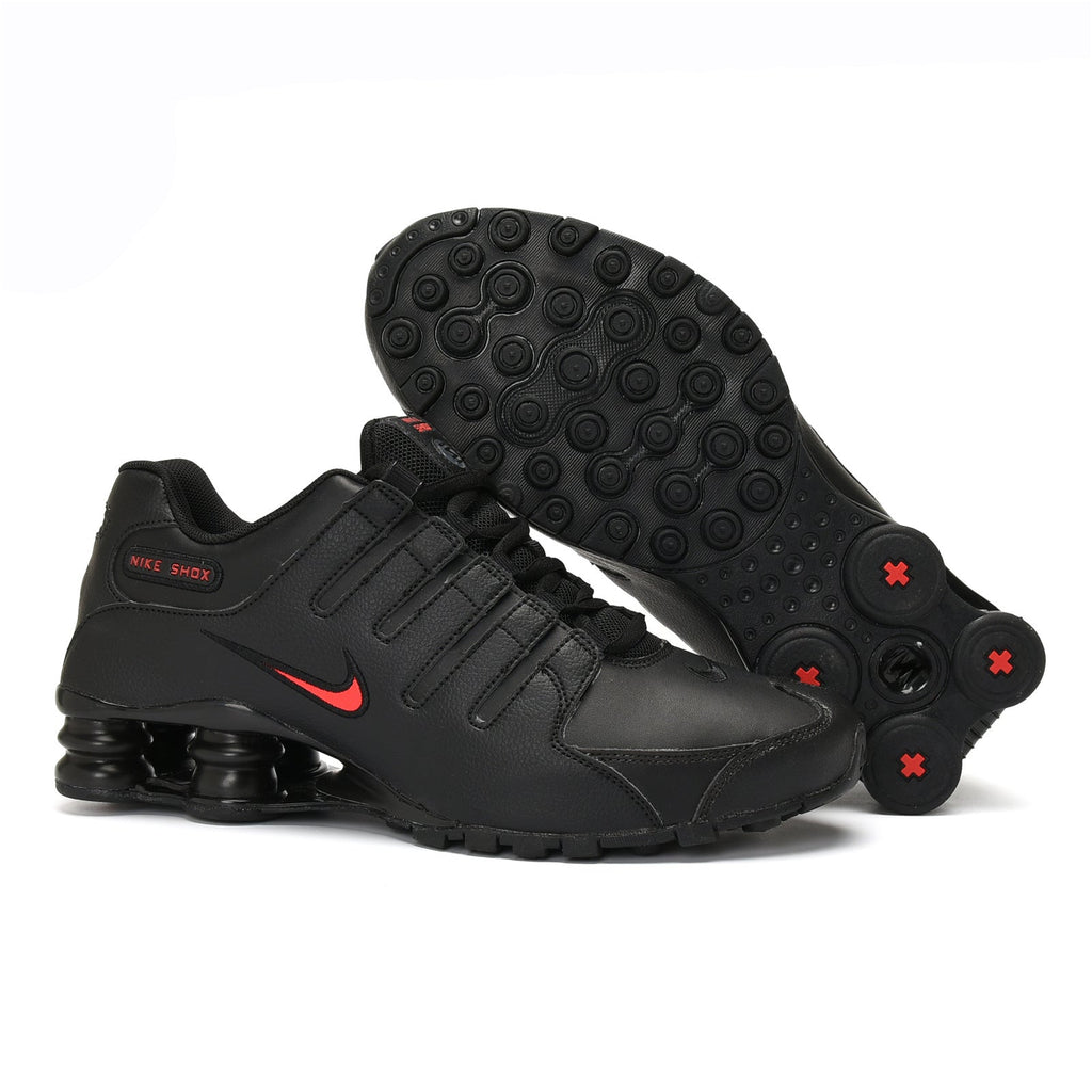 Nike Shox NZ Low-Top Sneakers