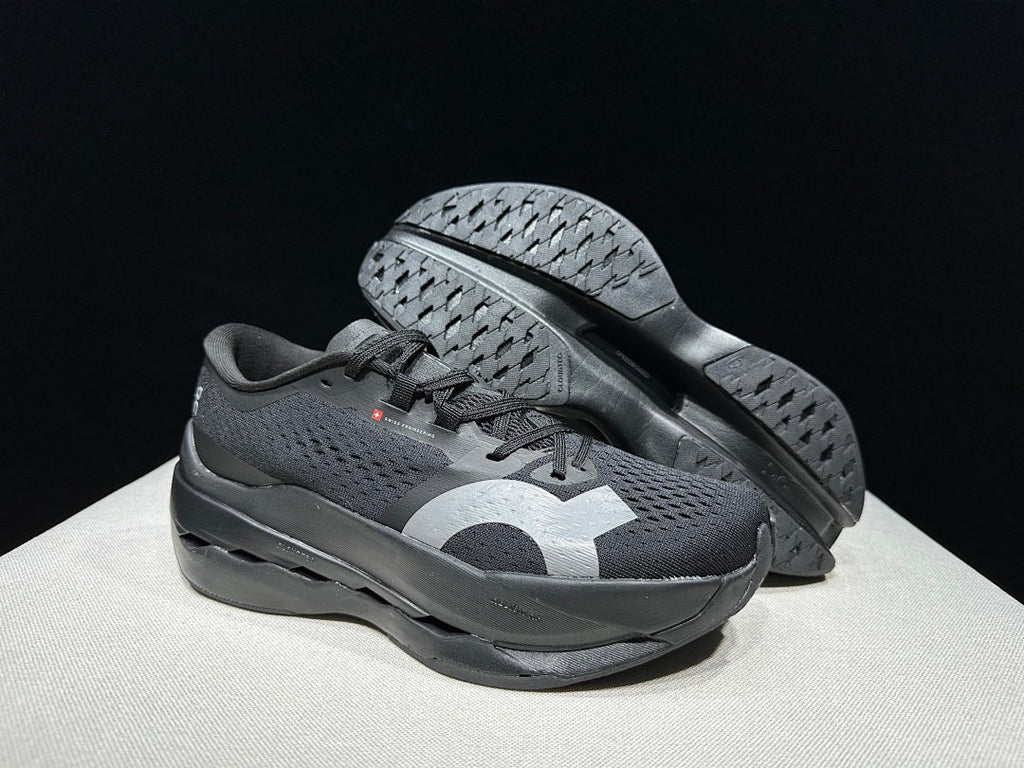 On Cloudboom Max Running Shoes, Black
