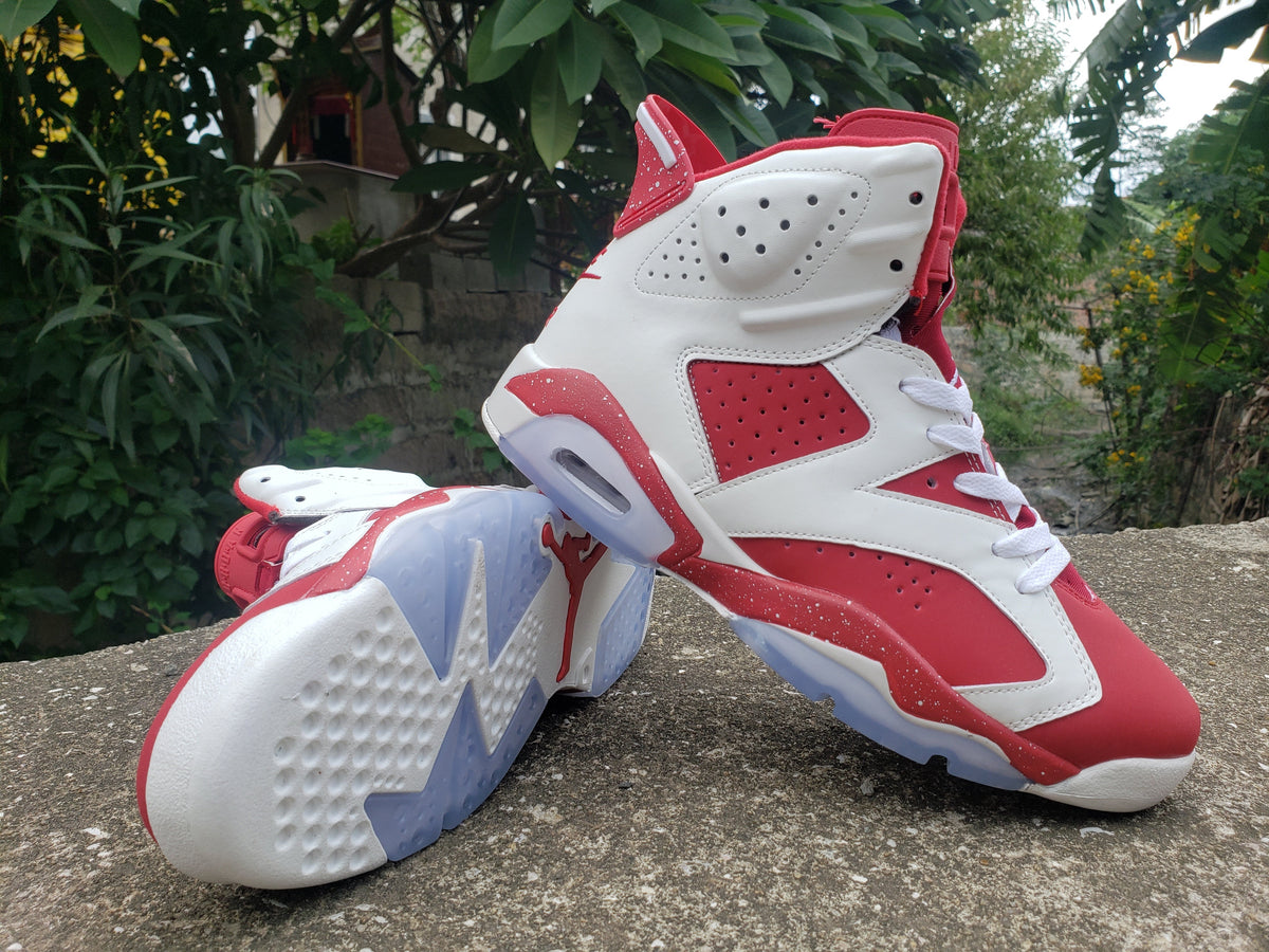 Jordan Air Jordan 6 Sneakers in Red and White