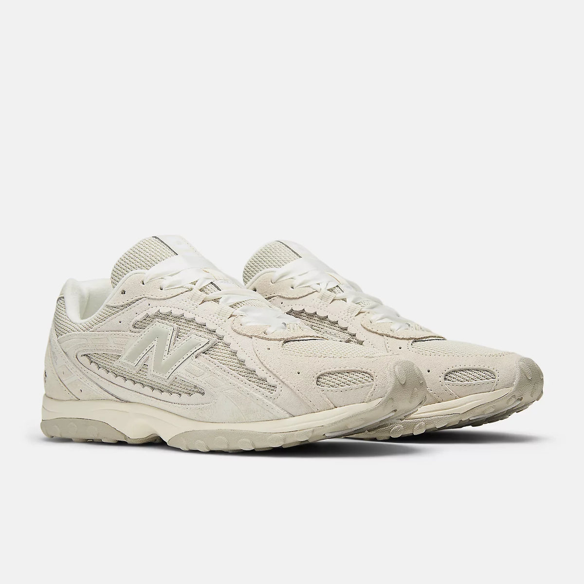 New Balance 204L