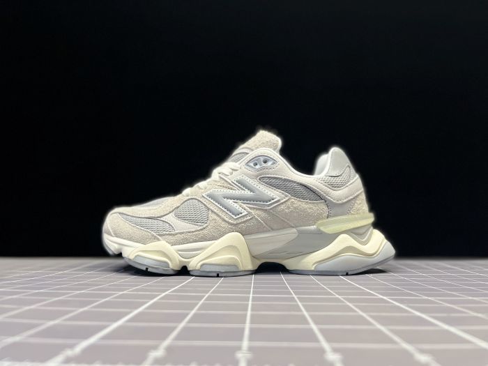 New Balance U9060LNY Sneakers in Cream and Grey