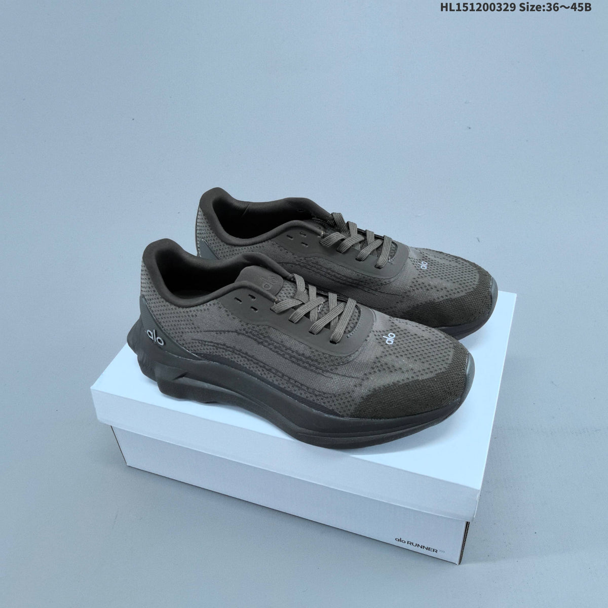 Alo Yoga Alo Runner Low-Top Running Sneakers