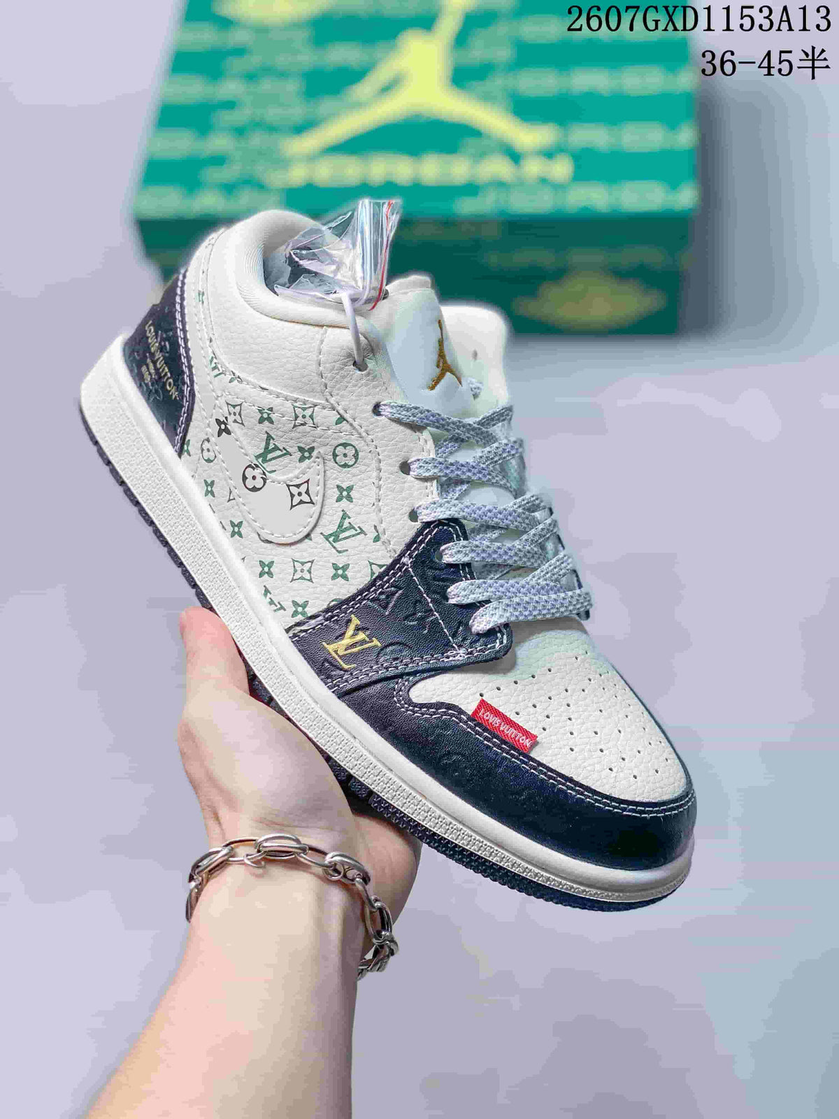Nike SB Dunk Low White Navy Gold Sneakers QL1988-00