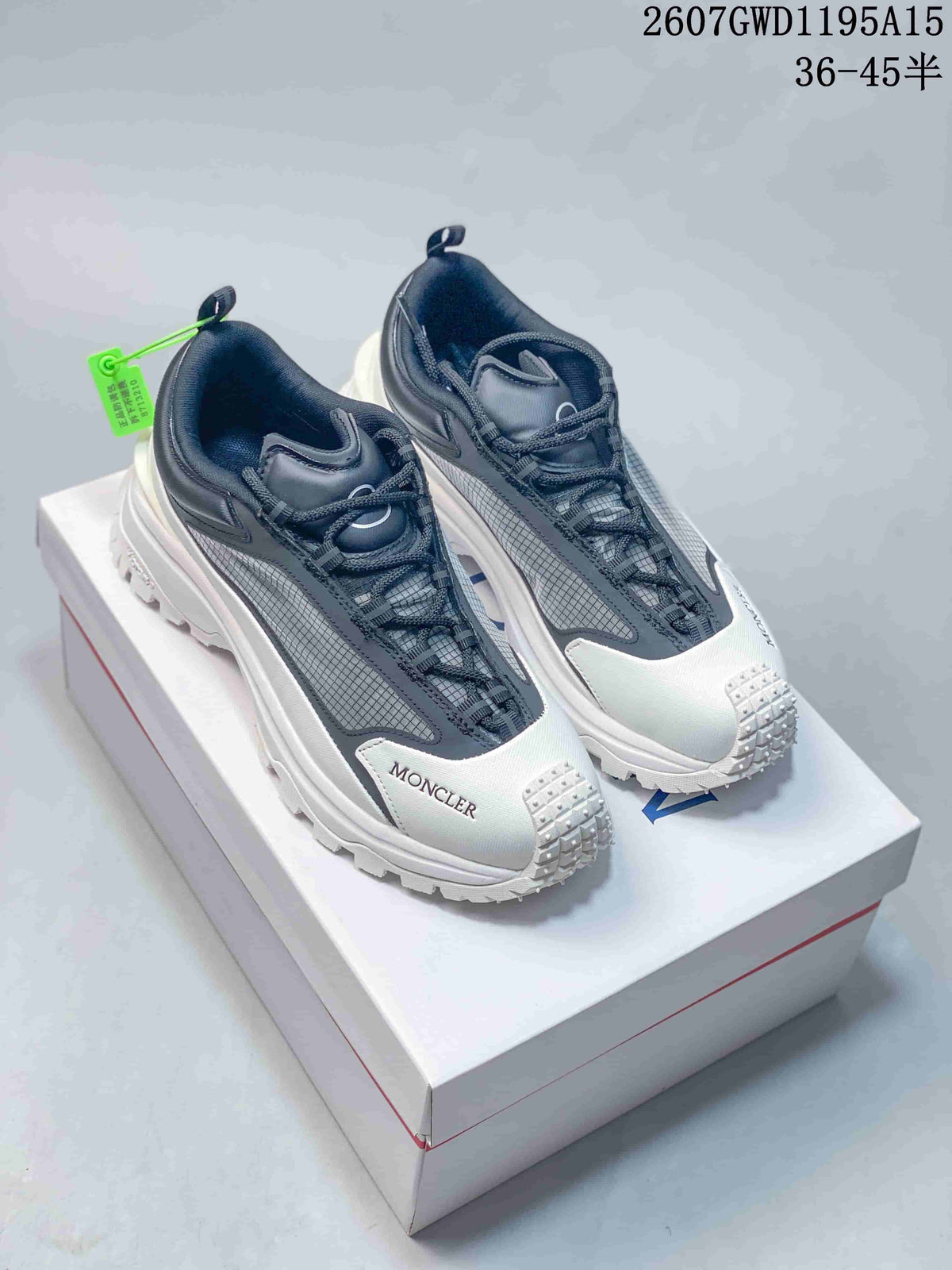 Moncler Trailgrip Lite2 Sneakers White Black 2607GWD1195A15