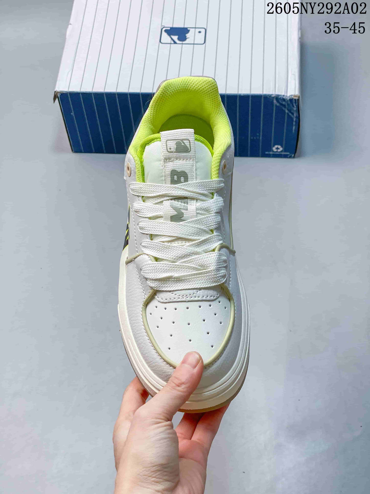 MLB Chunky Liner Low-Top Sneakers White Green 3ASXCA12N