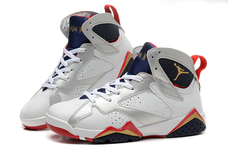 Jordan Air Jordan 7 Retro GS Sneakers, Black and Gold