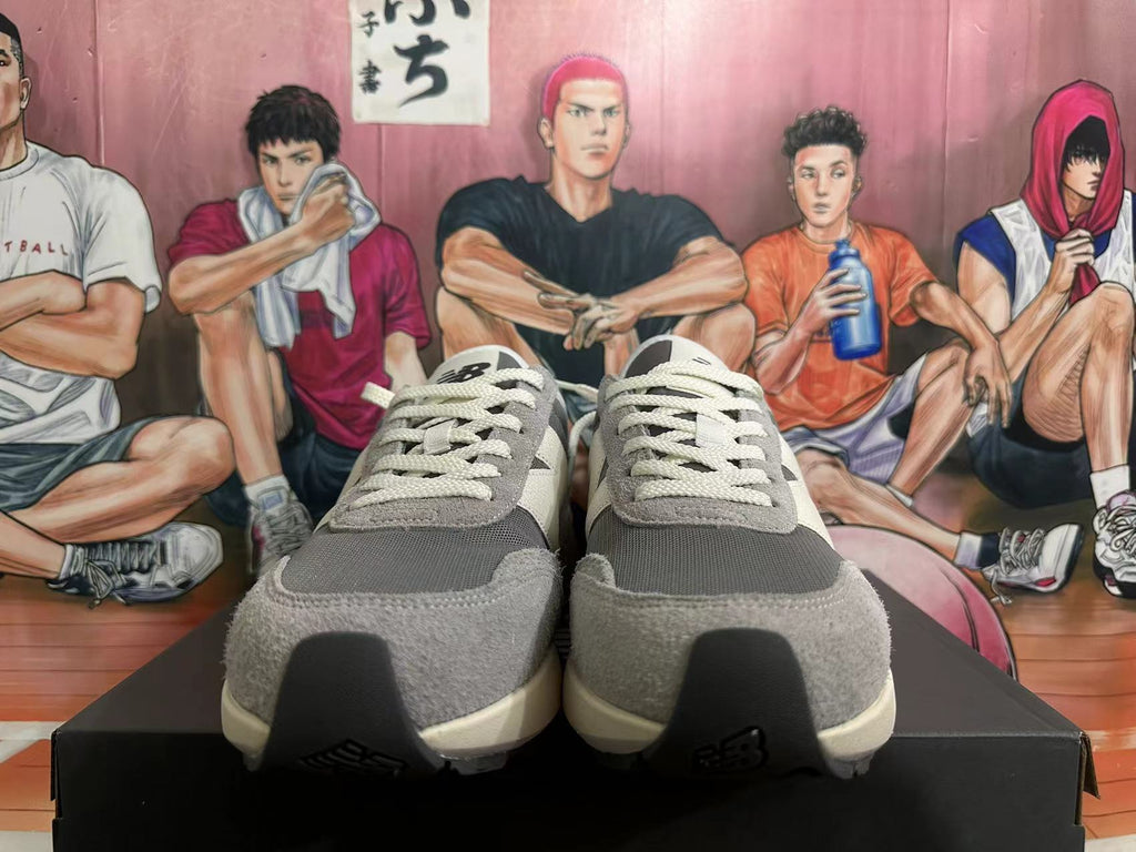 New Balance U370 Grey Sneakers