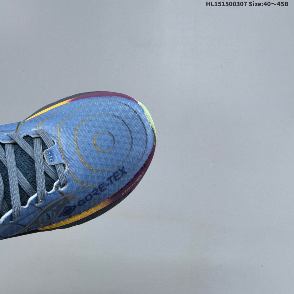 Saucony Triumph 22 Running Shoes in Blue and Orange