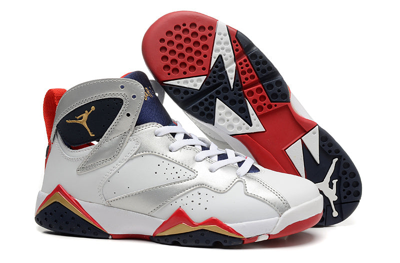 Jordan Air Jordan 7 Retro GS Sneakers, Black and Gold