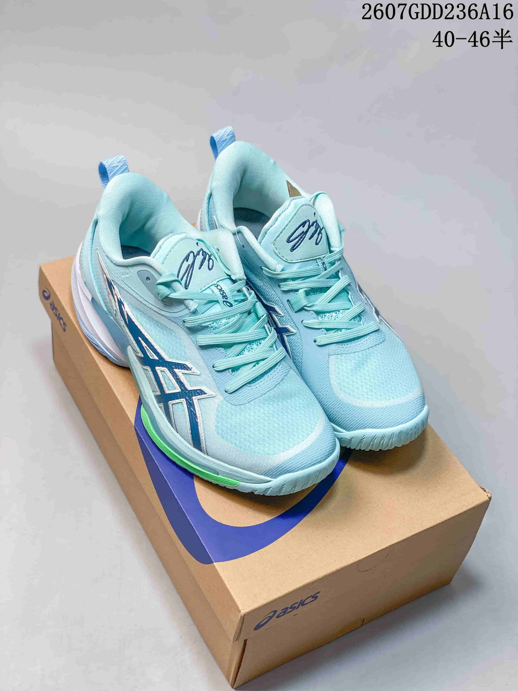 ASICS SWIFTACE YUKI Basketball Sneakers Light Blue