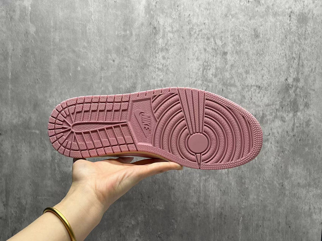 Nike Air Jordan 1 Low Travis Scott Pink Sneakers