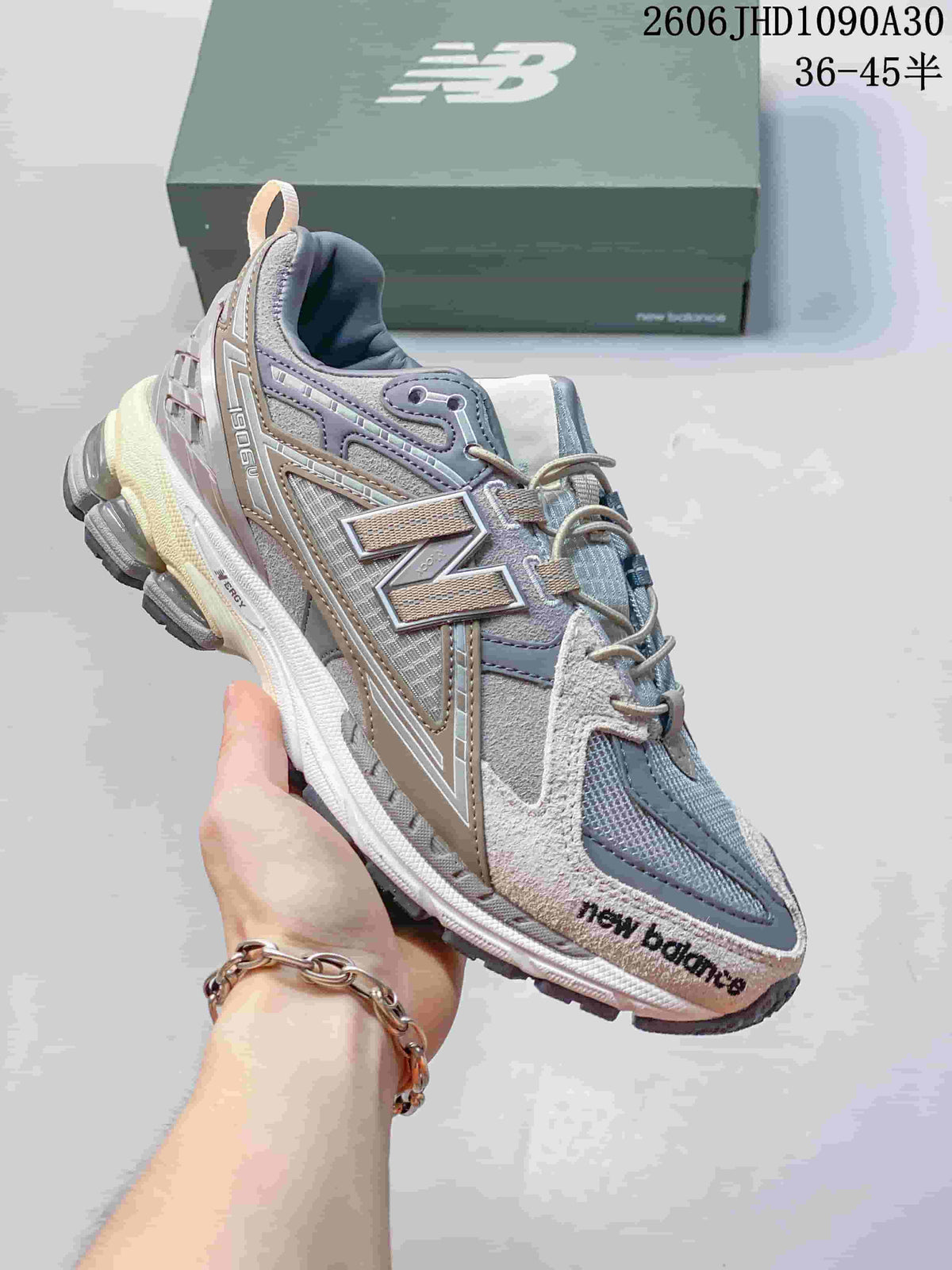 New Balance M1906R Lifestyle Sneakers