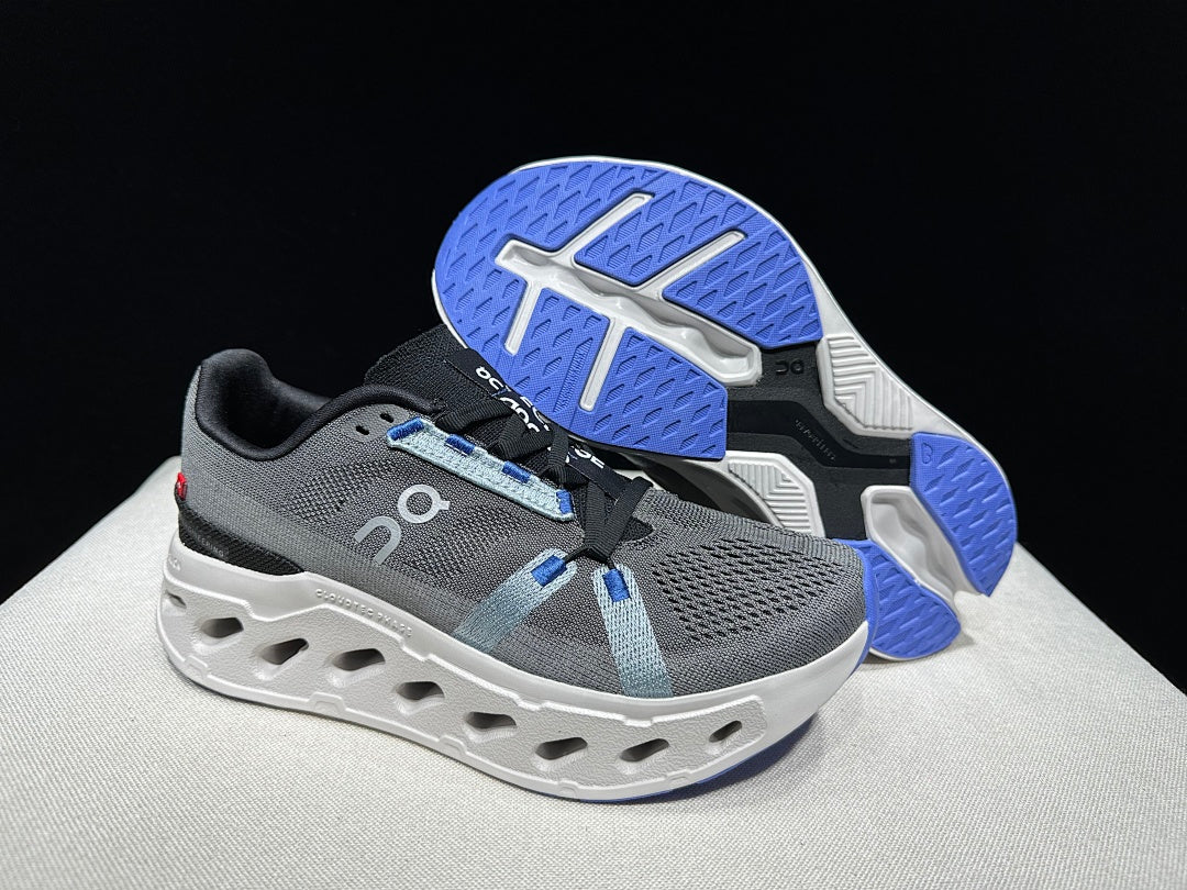 On Cloudeclipse Running Shoes in Gray and Blue