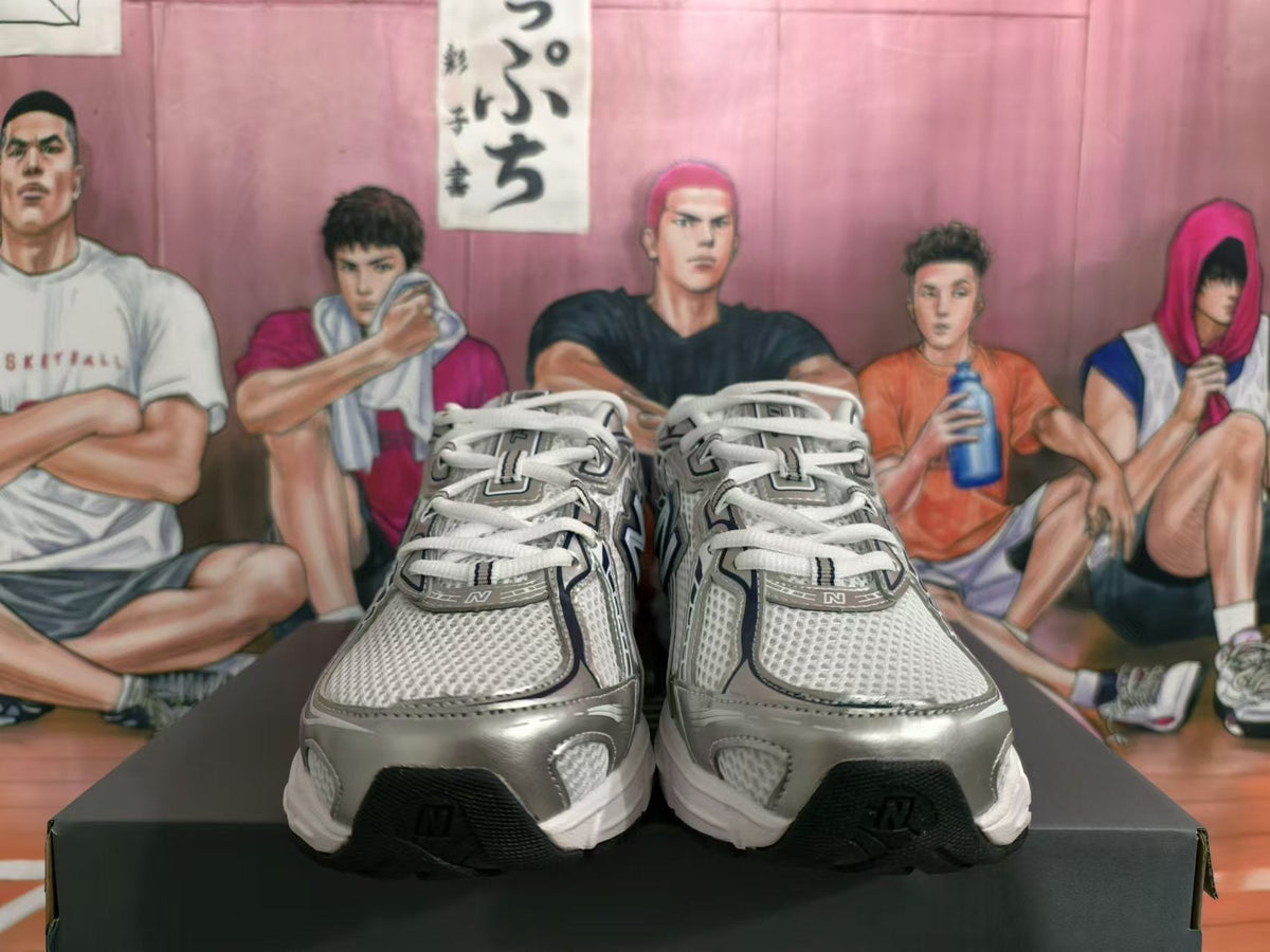 New Balance 530 Silver Sneakers