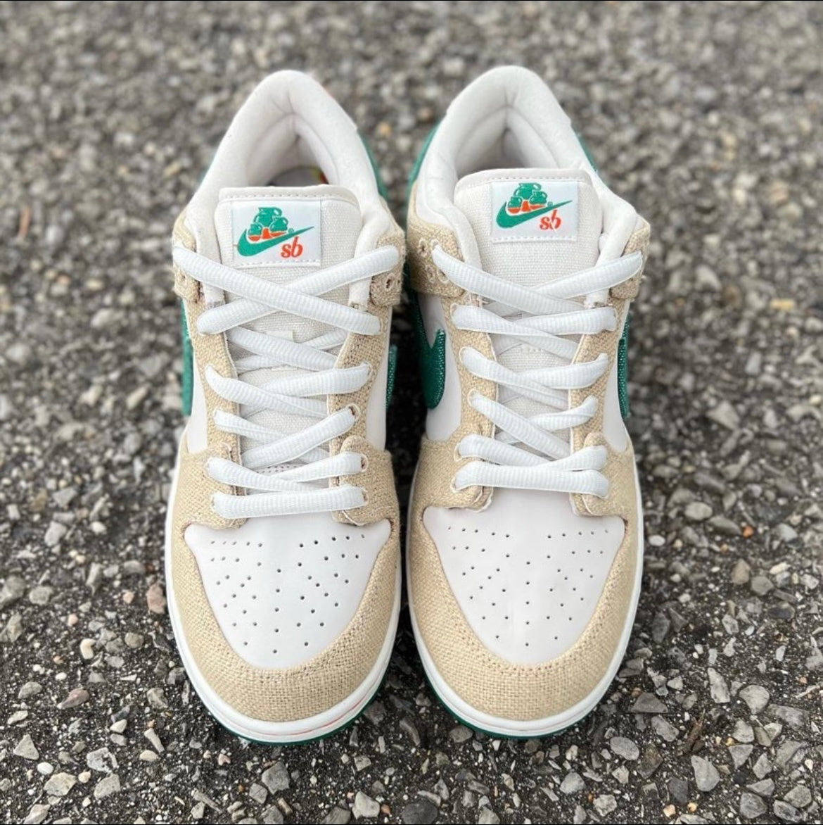 Nike SB Dunk Low Jarritos Collaboration Sneakers FD0860-001