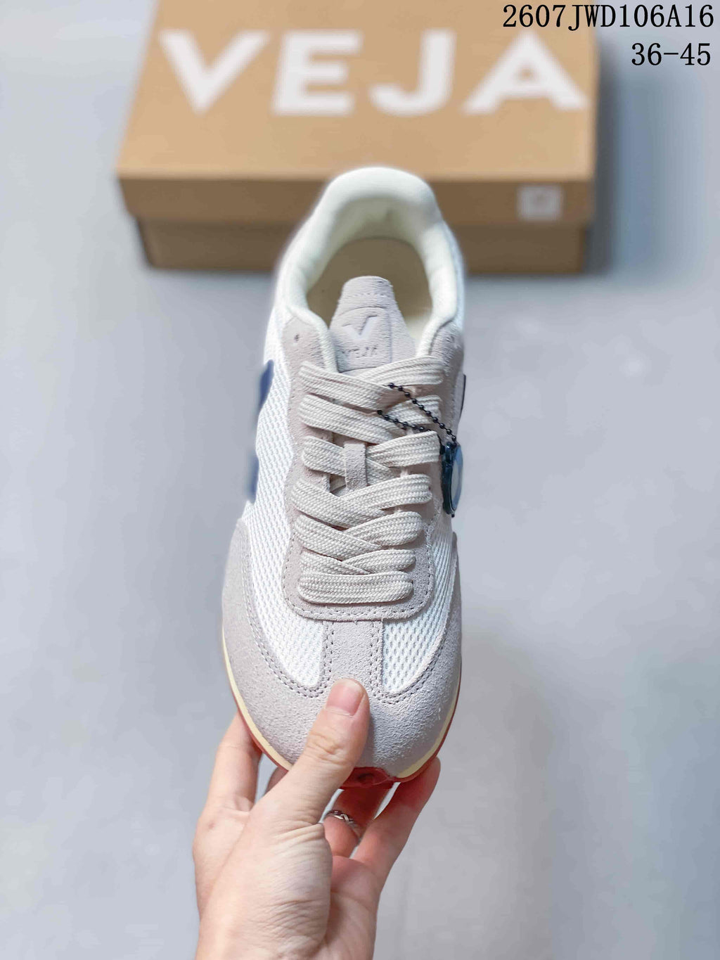 VEJA Rio Branco Alveomesh Sneakers White Blue