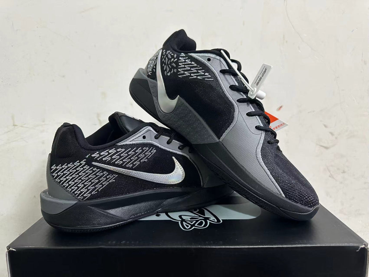 Nike Kobe 5 Basketball Shoes Black and Grey