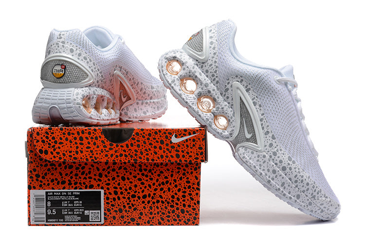 Nike Air Max DN SE White and Grey Sneakers