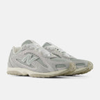 New Balance 204L