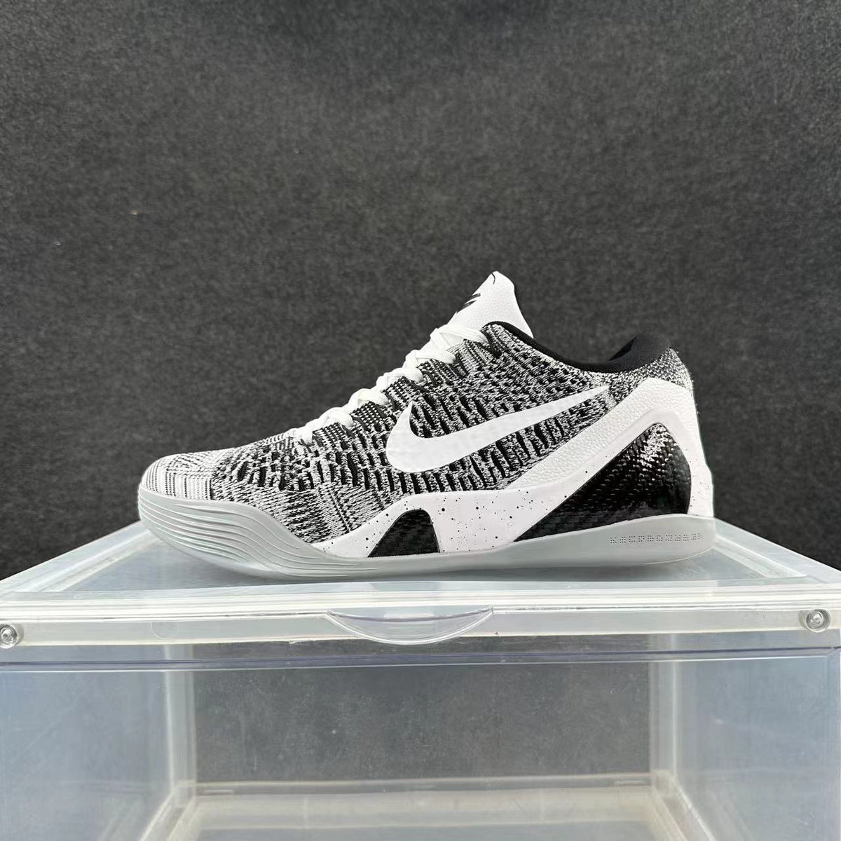 Nike Gray Black Knit Sneakers