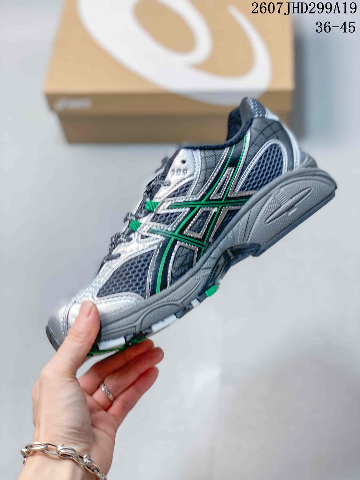 ASICS Gel-Nimbus 10.1 Retro Running Sneakers Silver Green