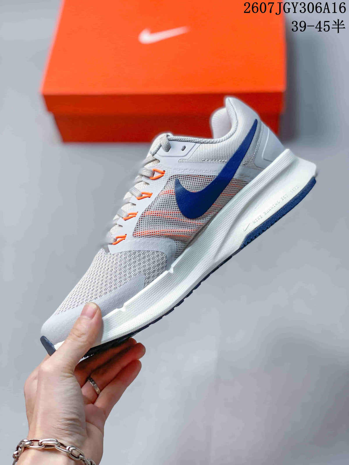 Nike Run Swift 3 Low-Top Sneakers in Gray, Navy and Orange