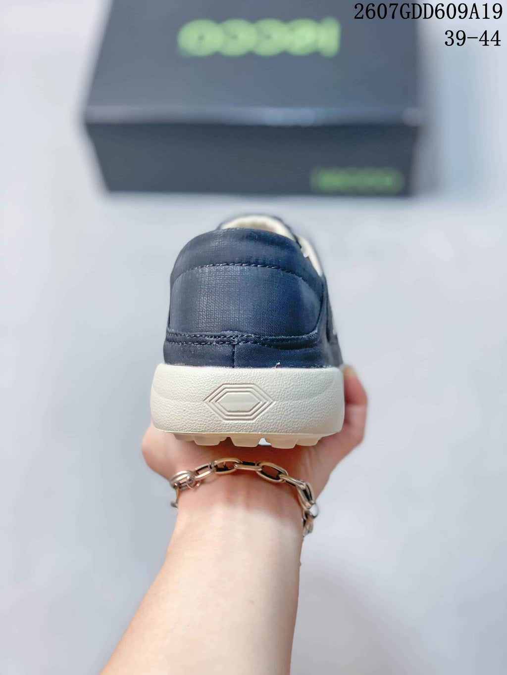 ECCO Navy Lace-Up Sneakers 2607GDD609A19