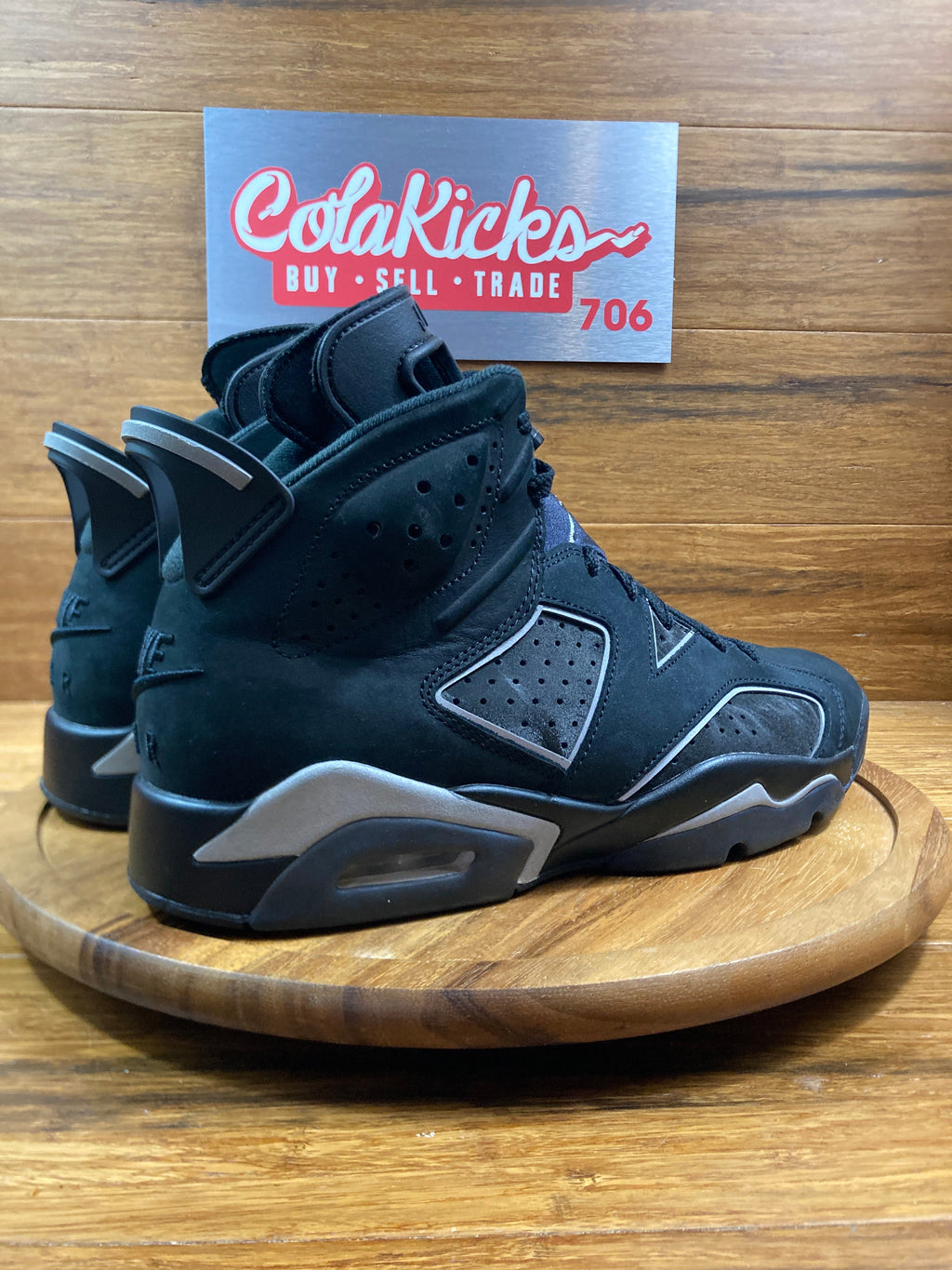 Jordan 6 Retro Cap and Gown