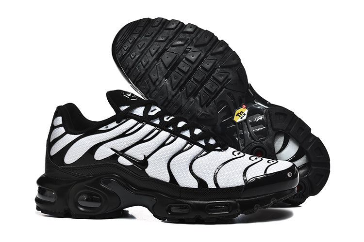 Nike Air Max Plus White and Black Sneakers DM0032-012