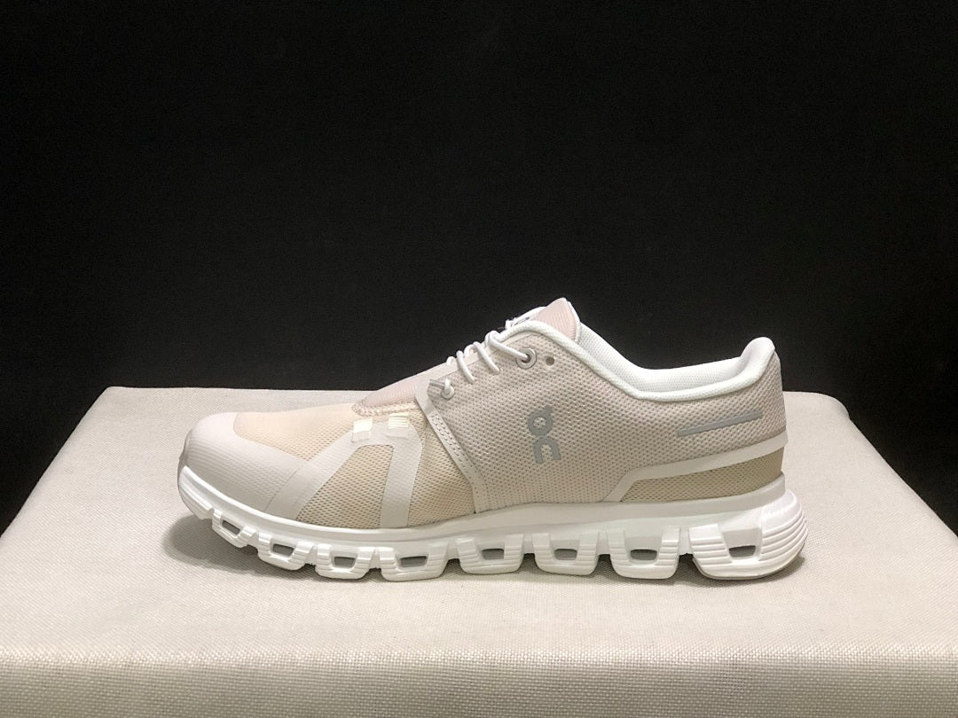 On Cloud 6 Sneakers in Pearl White