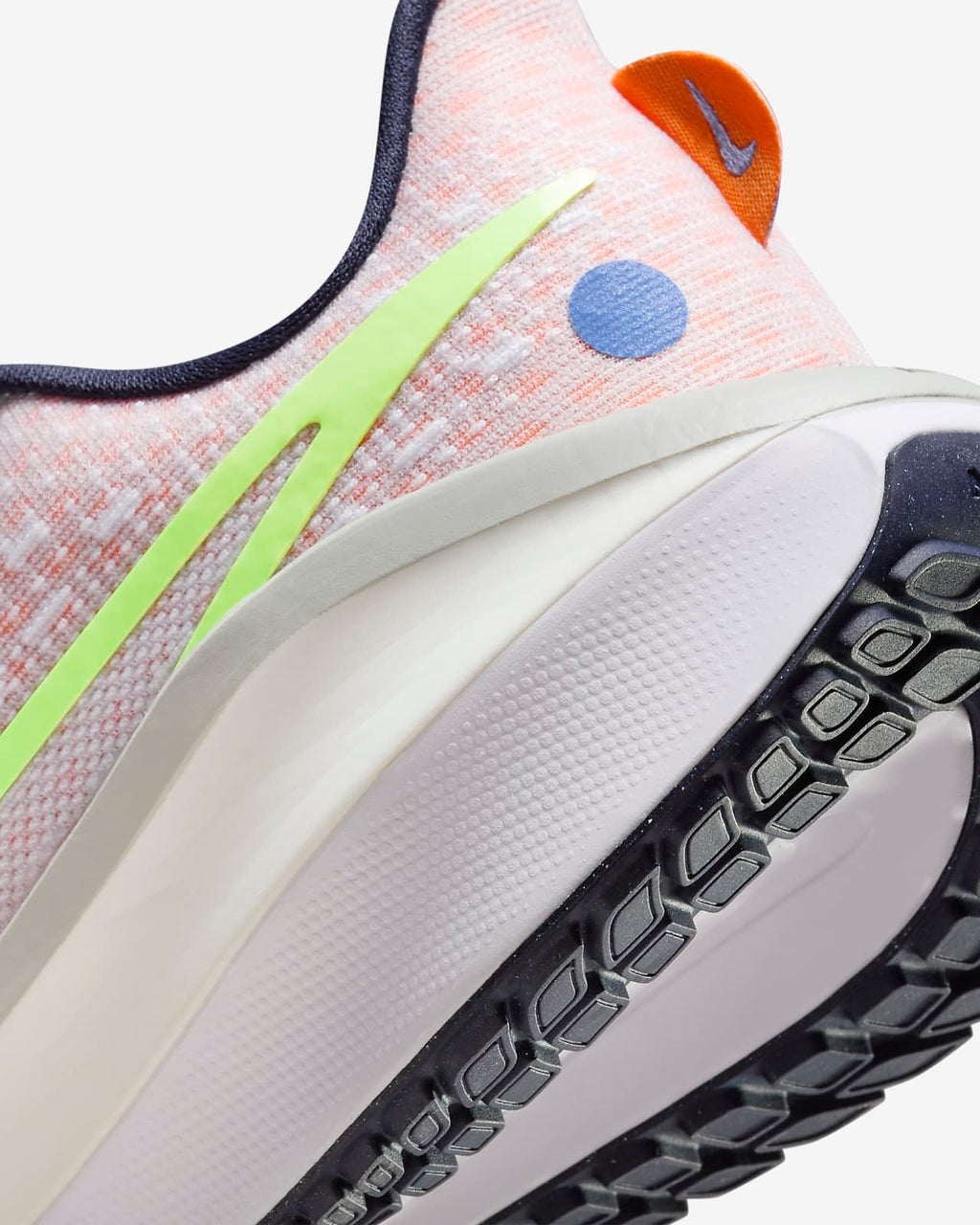 Nike Air Zoom Vomero 17 Running Shoes FB8502-100