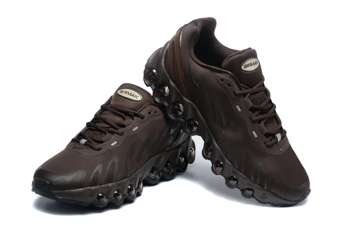 Nike Air Max Sneakers in Burgundy and Black